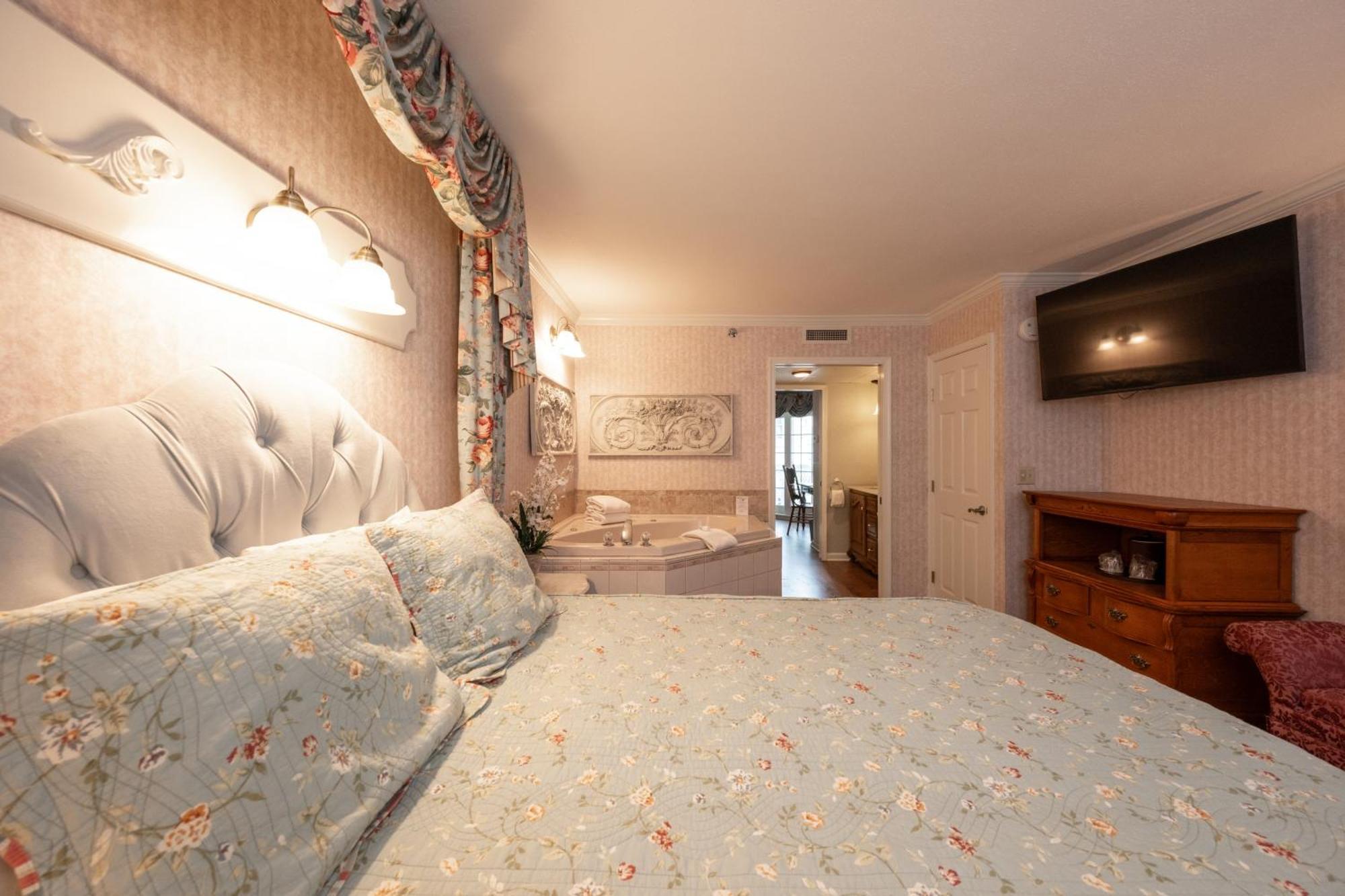 Boardwalk Plaza Hotel Рехобот Бич Экстерьер фото