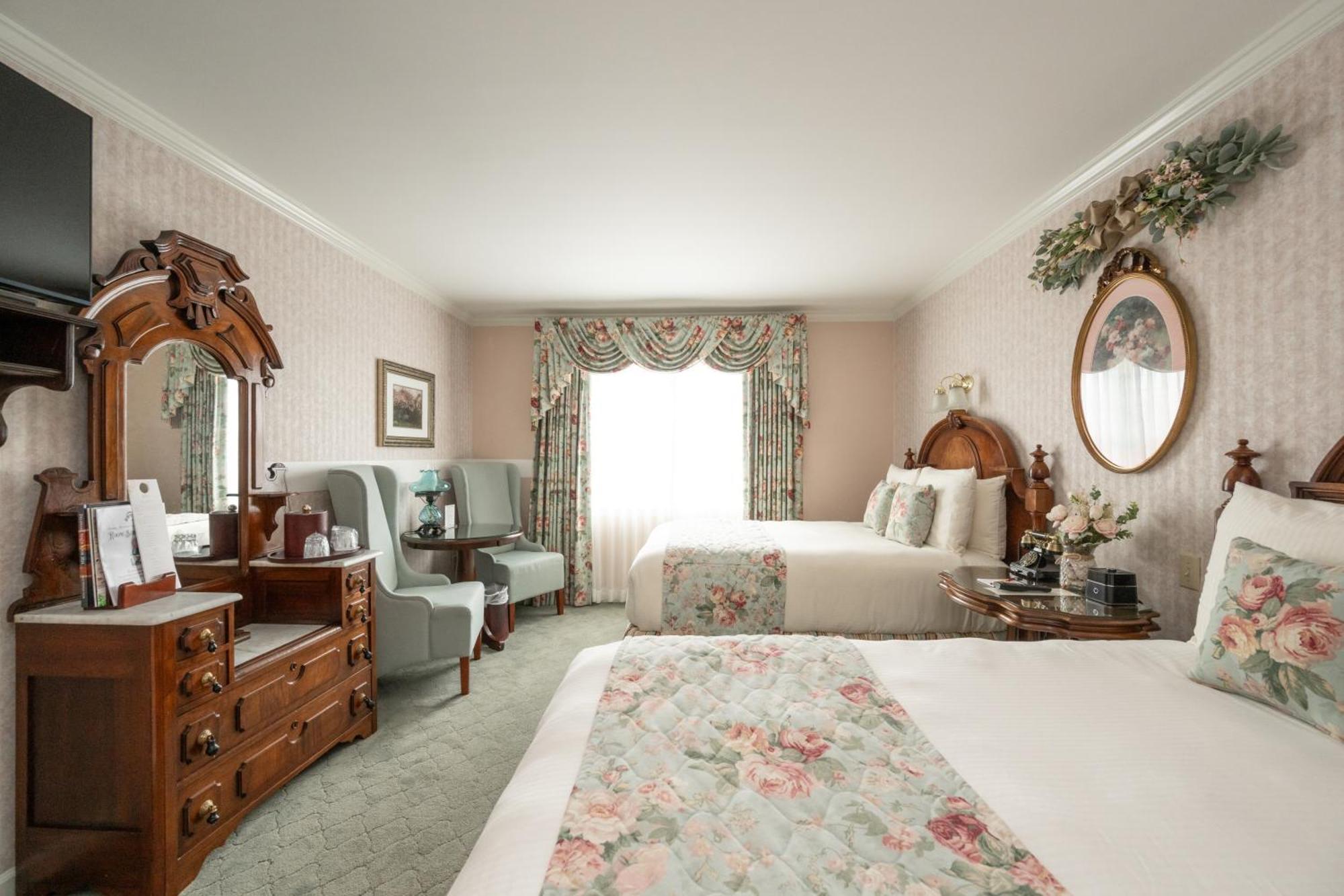Boardwalk Plaza Hotel Рехобот Бич Экстерьер фото