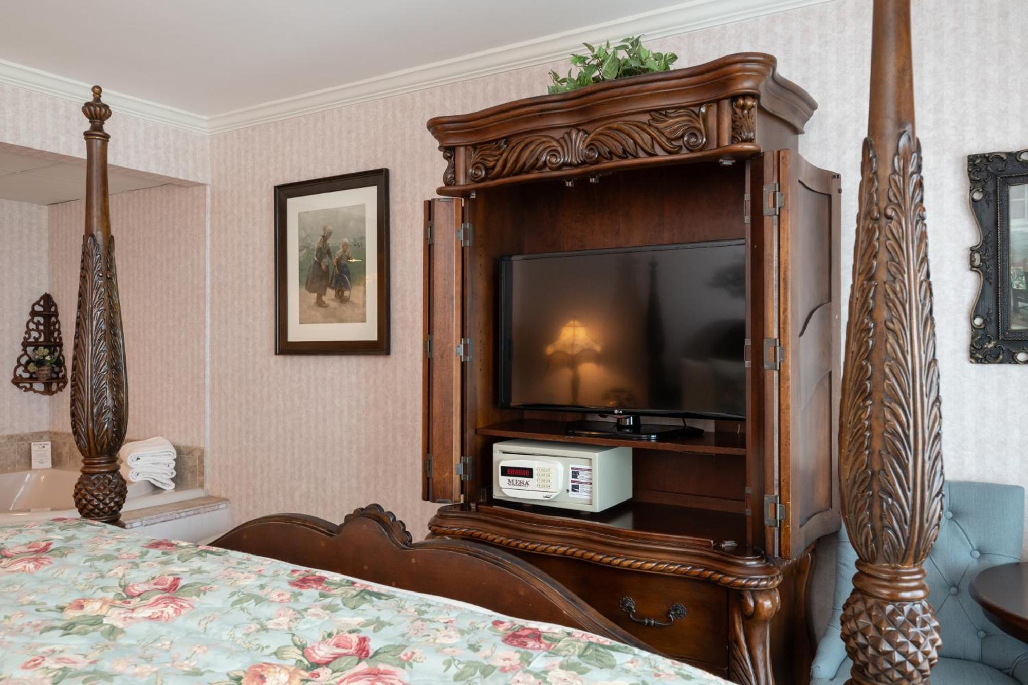 Boardwalk Plaza Hotel Рехобот Бич Экстерьер фото