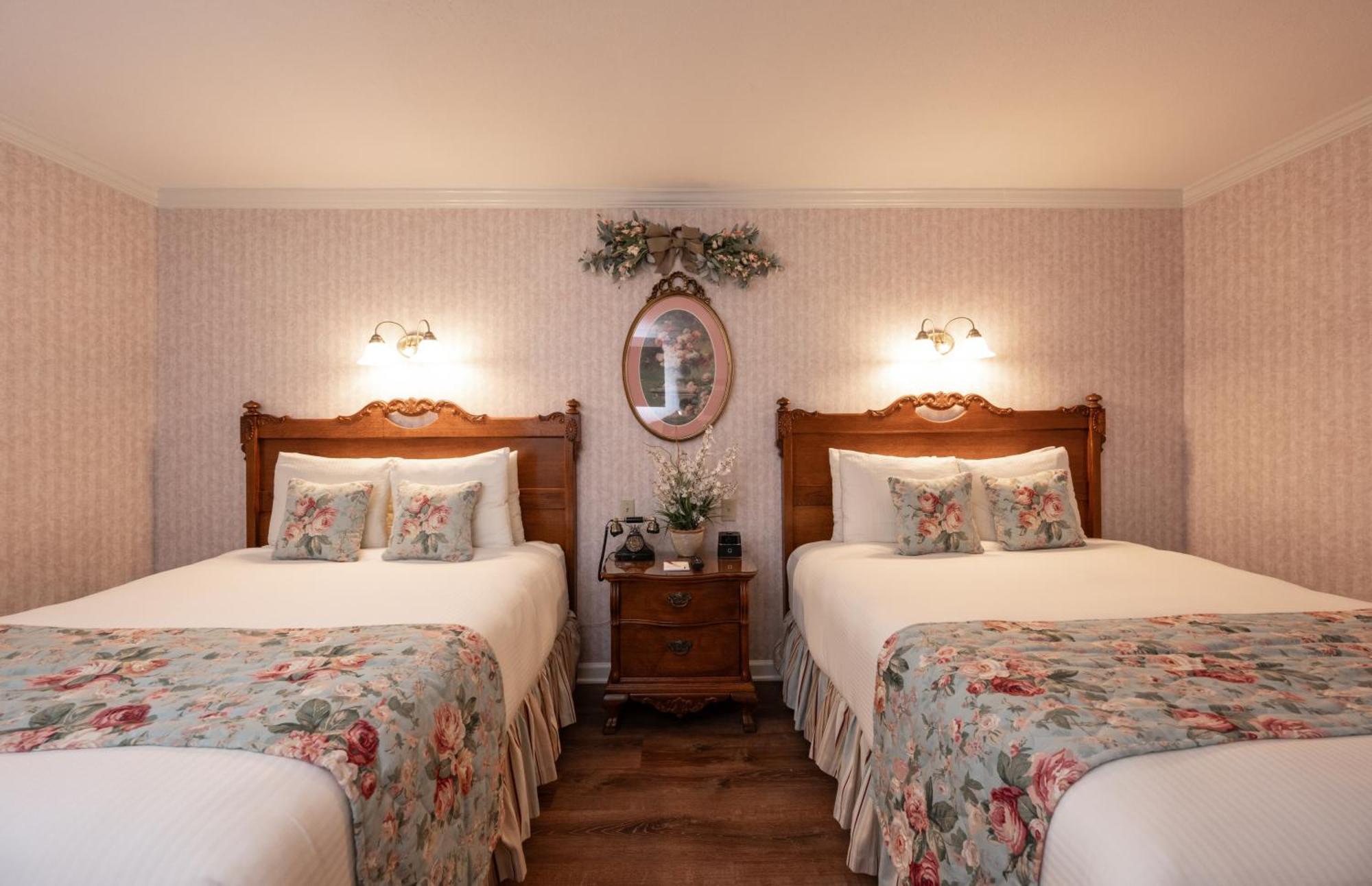 Boardwalk Plaza Hotel Рехобот Бич Экстерьер фото