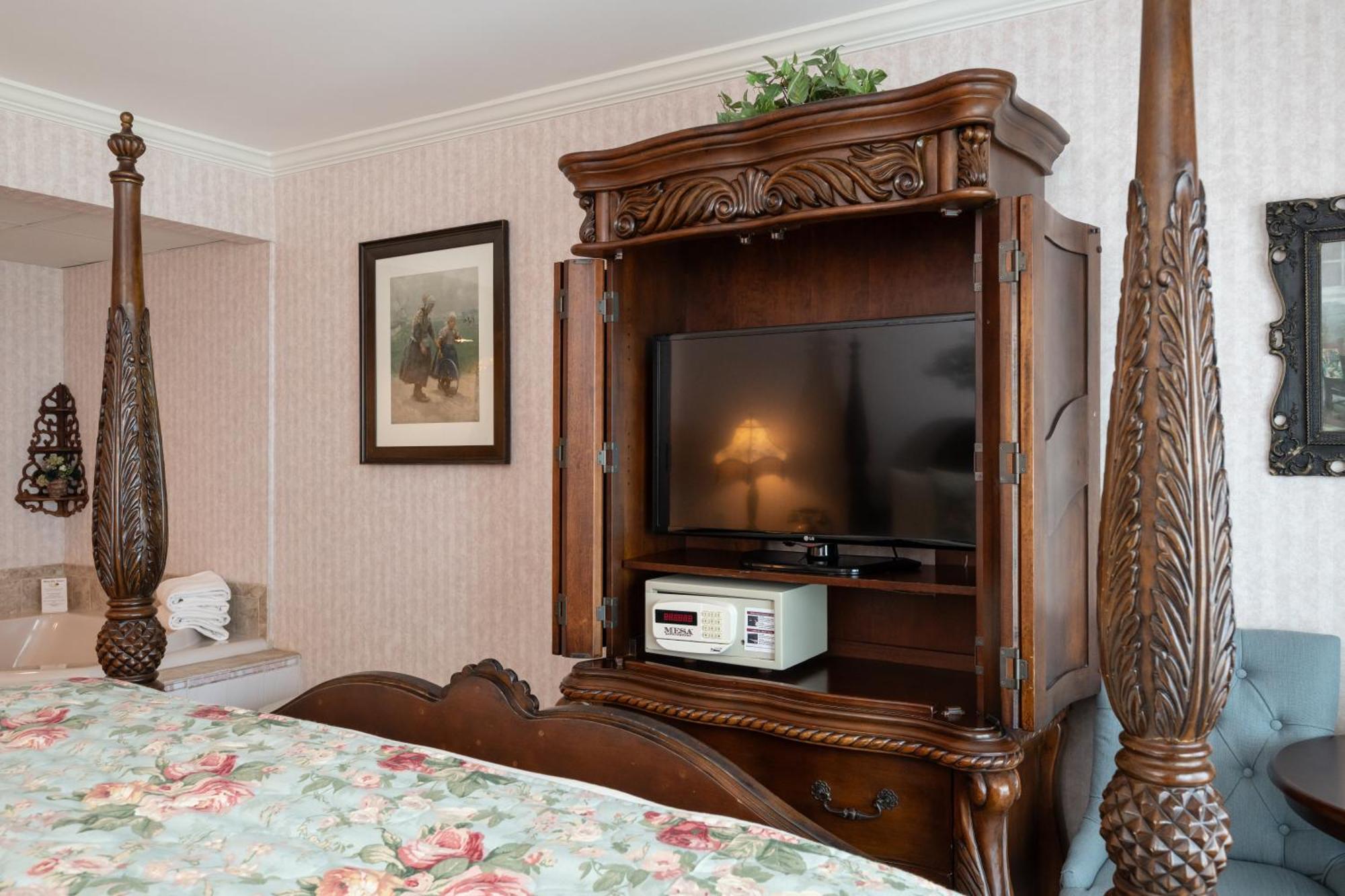 Boardwalk Plaza Hotel Рехобот Бич Экстерьер фото